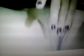 Memek d masuki tangan